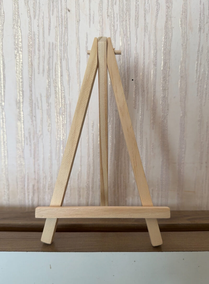 7 inch wooden easel stand