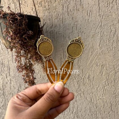 Bookmark bezels