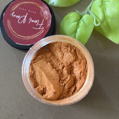 Metallic orange pearl pigment
