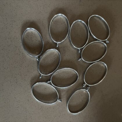 Oval bezels